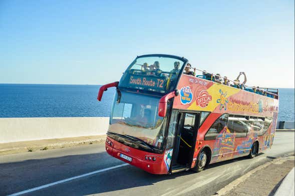 Autobus turistico di Malta